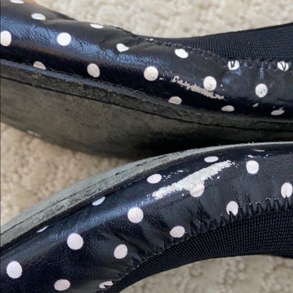 Tory Burch black and white polka dot flats - Picture 4 of 4